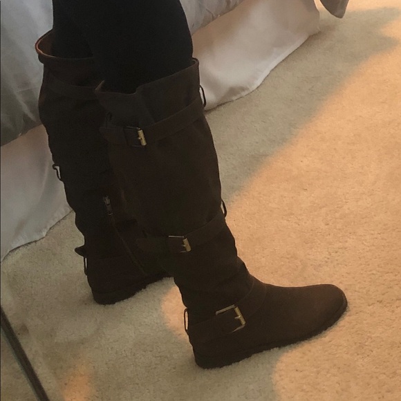 Gentle Souls by Kenneth Cole brown boots - Picture 2 of 8